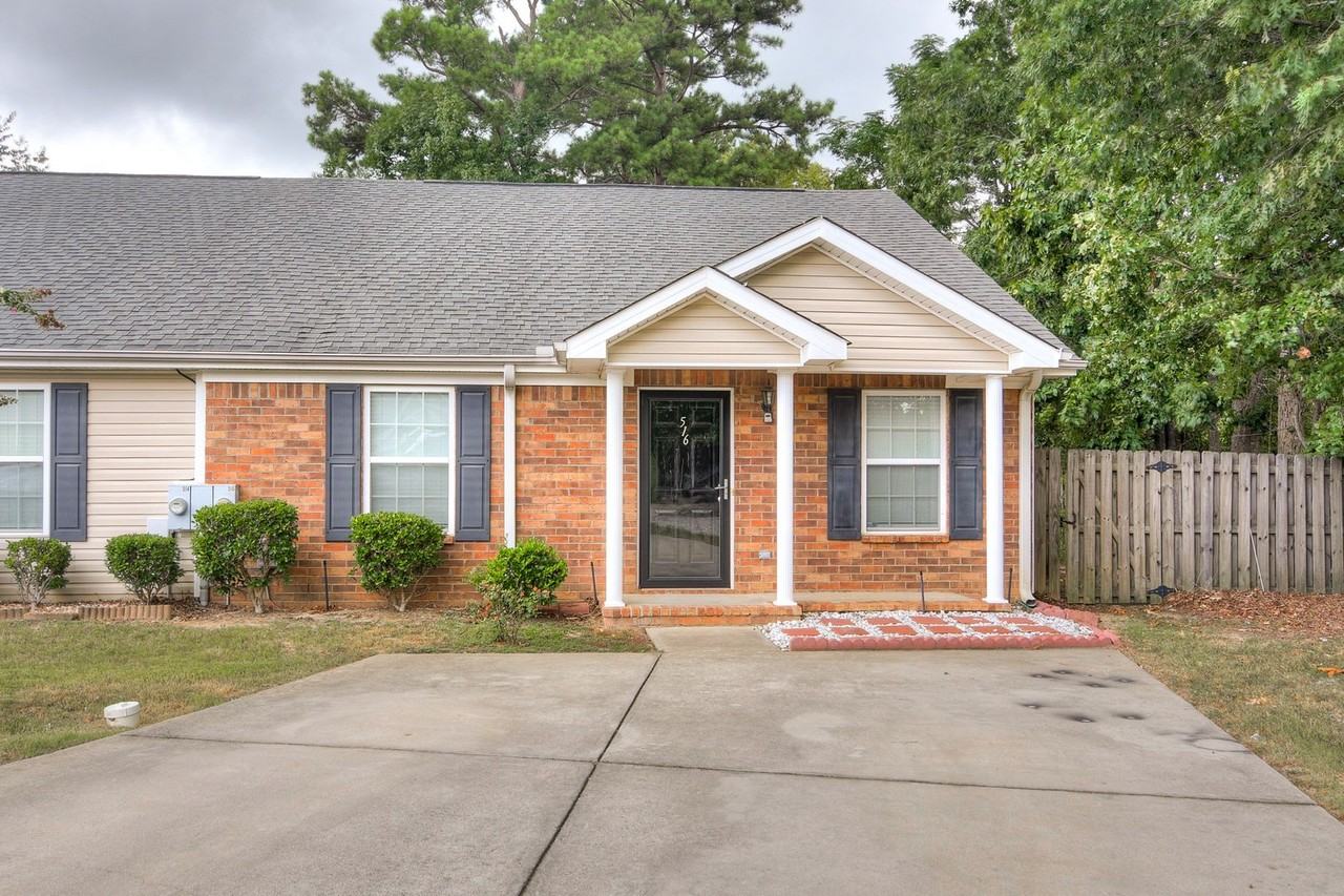 516 Goodale Ct - Photo 3 of 26