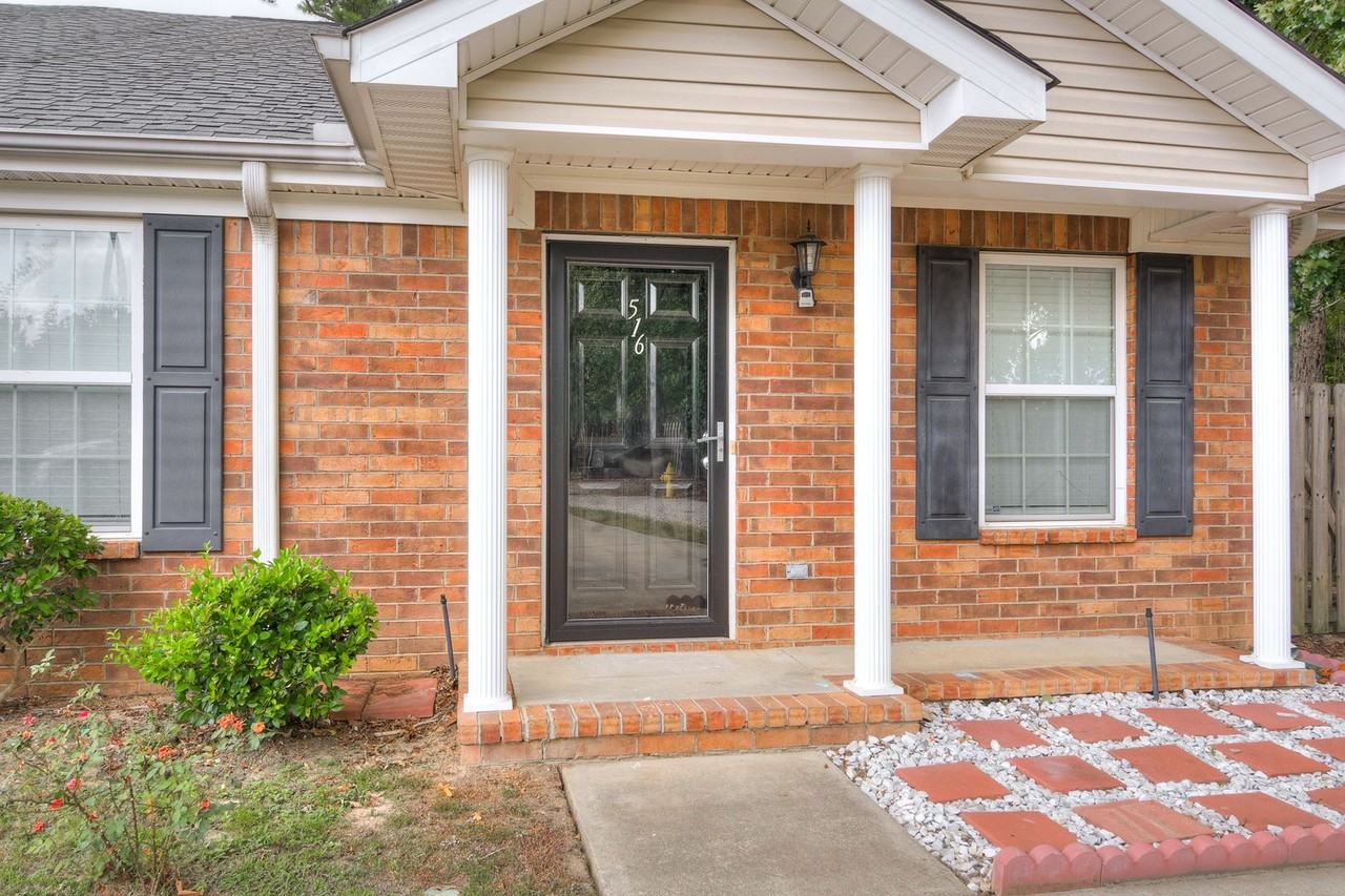 516 Goodale Ct - Photo 4 of 26