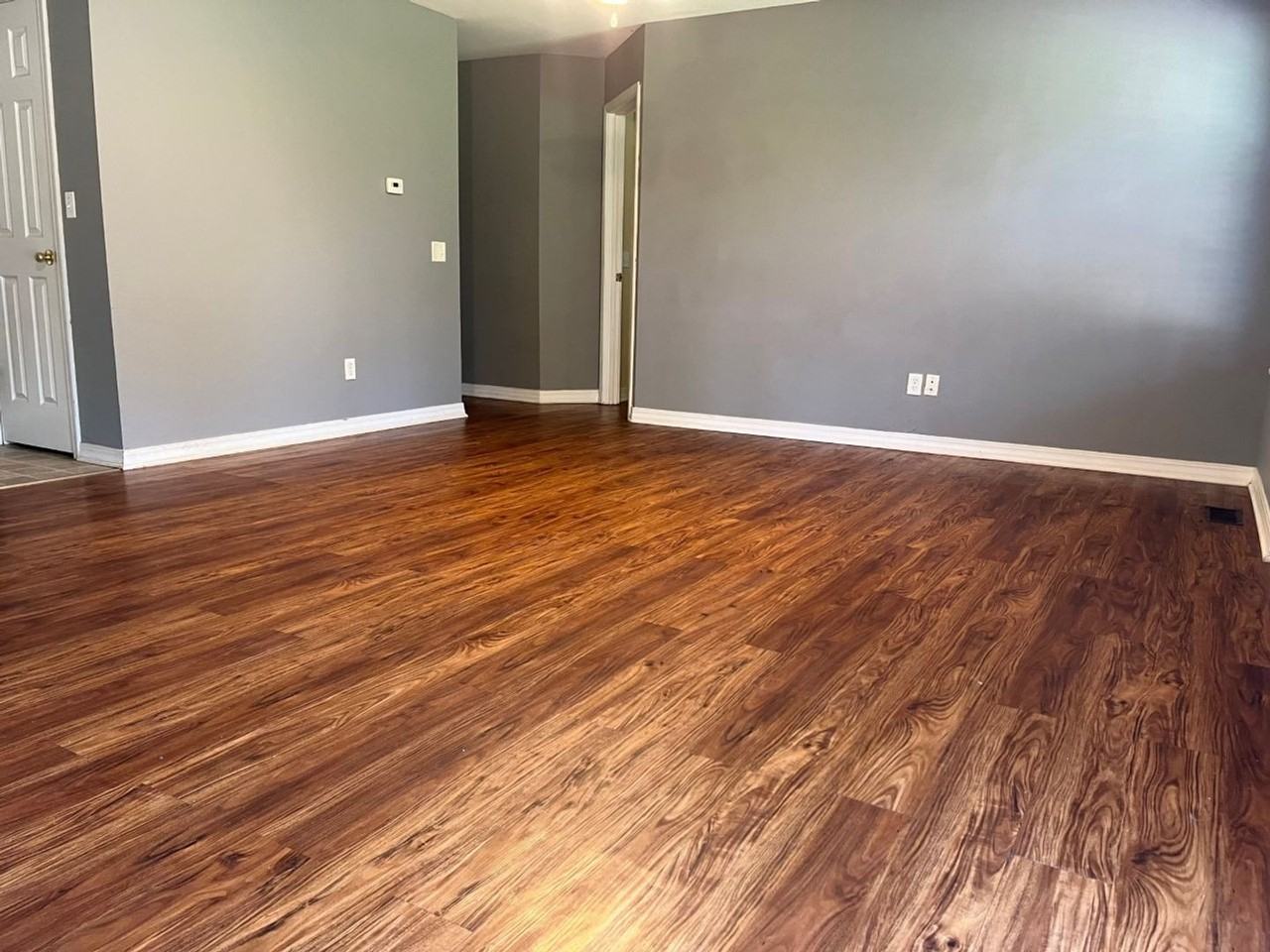 2802 S 17th Ave - Photo 3 of 11