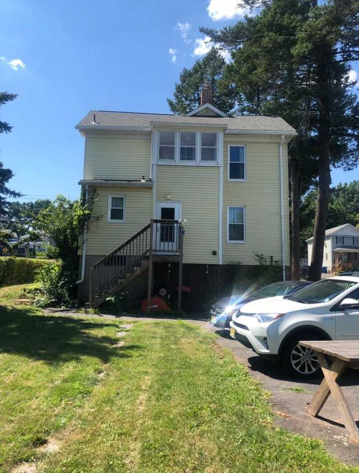 381 New Britain Rd - Photo 2 of 31