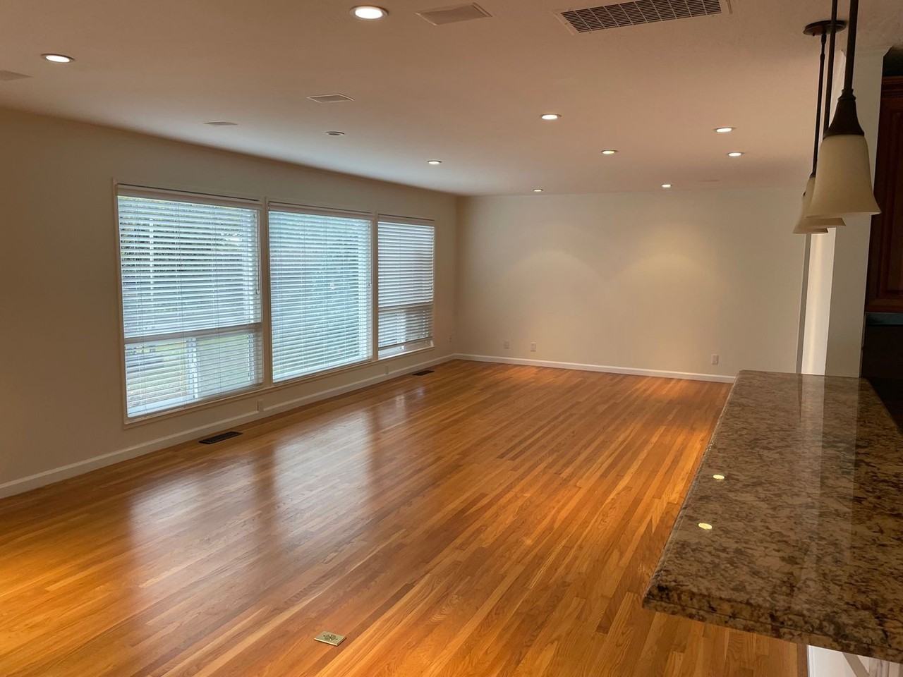 12 Esmeyer Dr - Photo 3 of 14