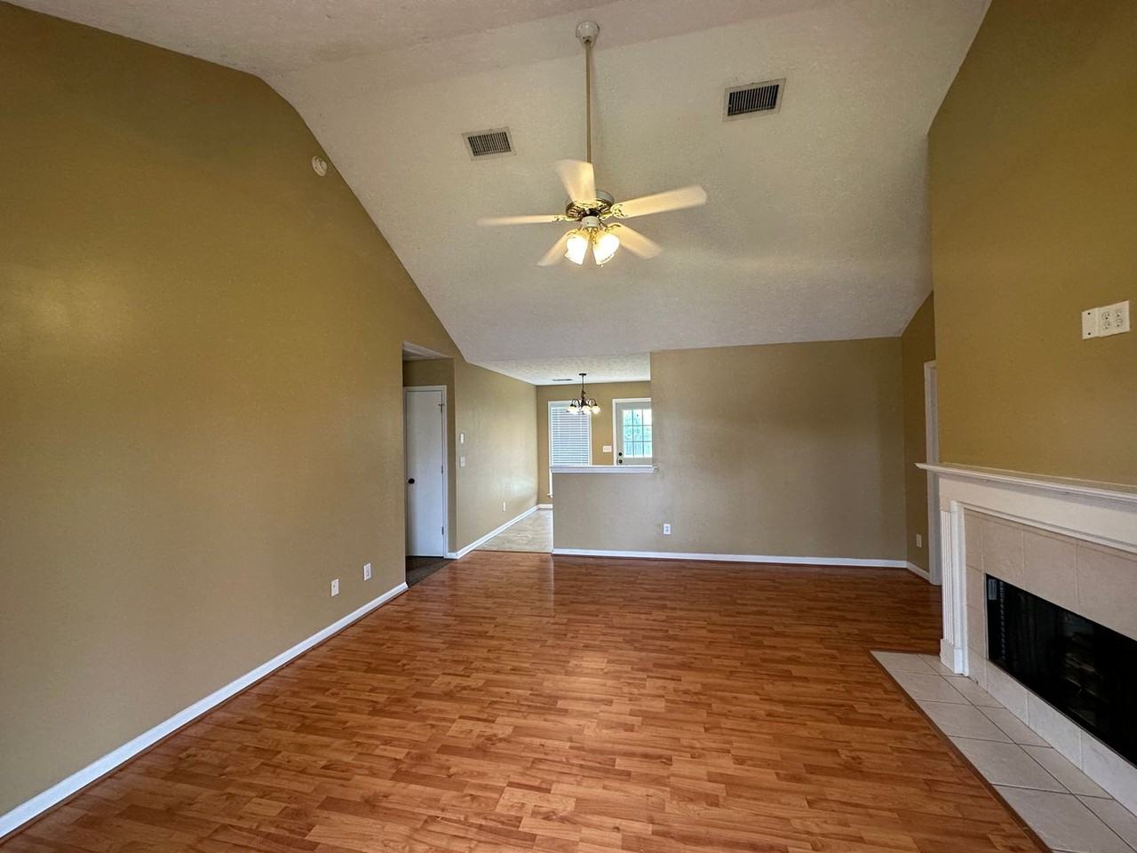 1239 Sweetwood Ct - Photo 2 of 15