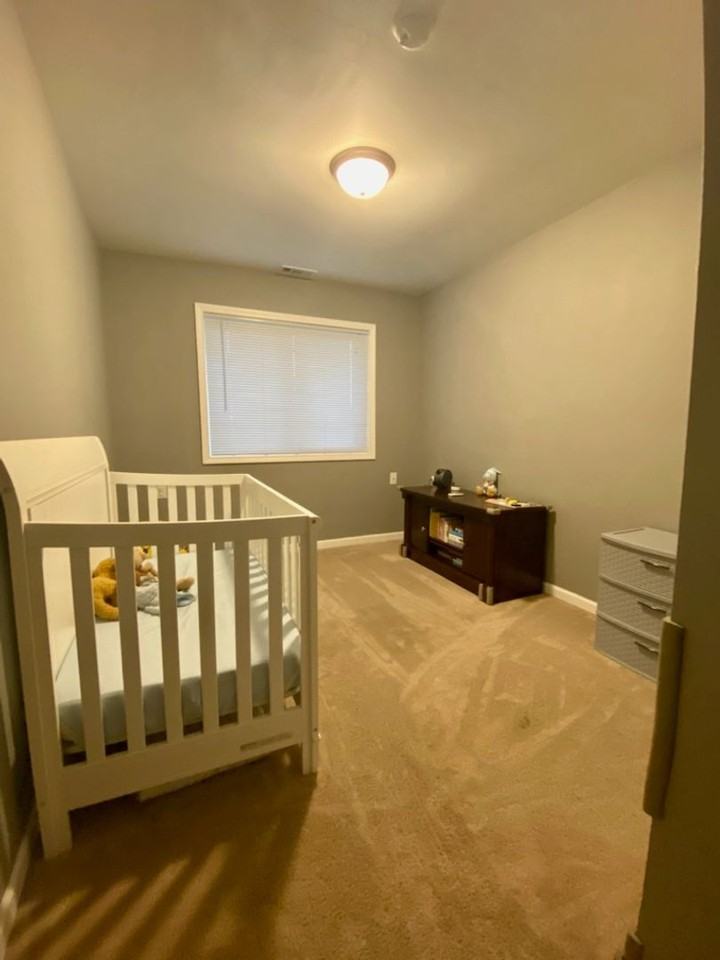 401 E Peter Ln - Photo 2 of 9