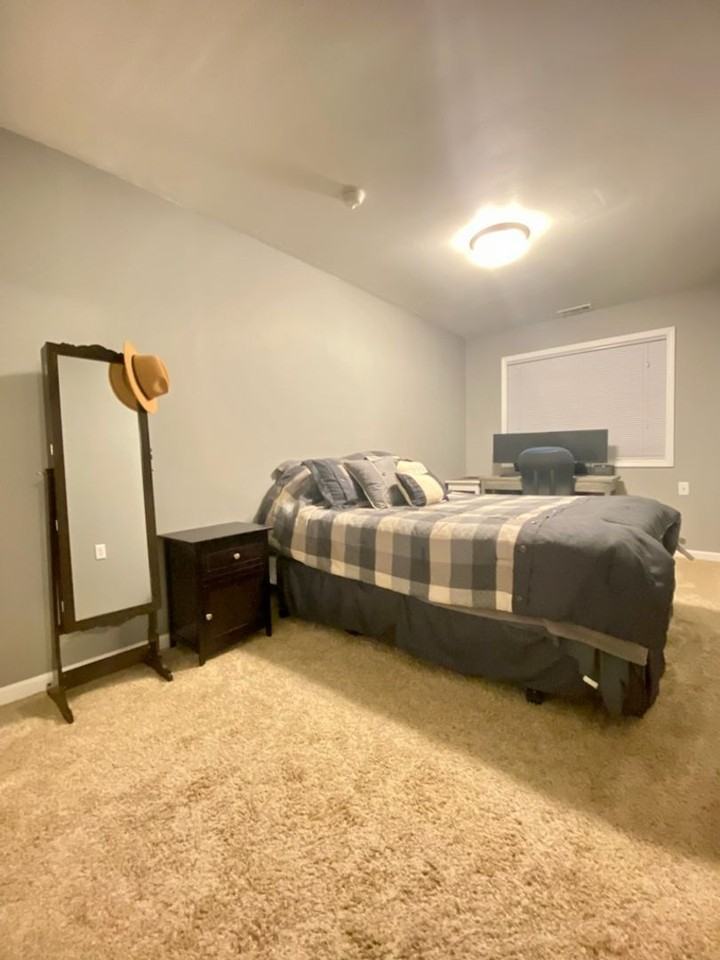 401 E Peter Ln - Photo 7 of 9