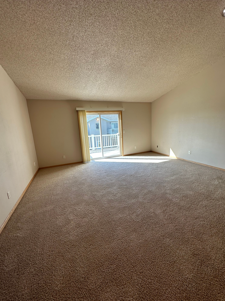 4520 McKenzie Drive SE - Photo 3 of 13