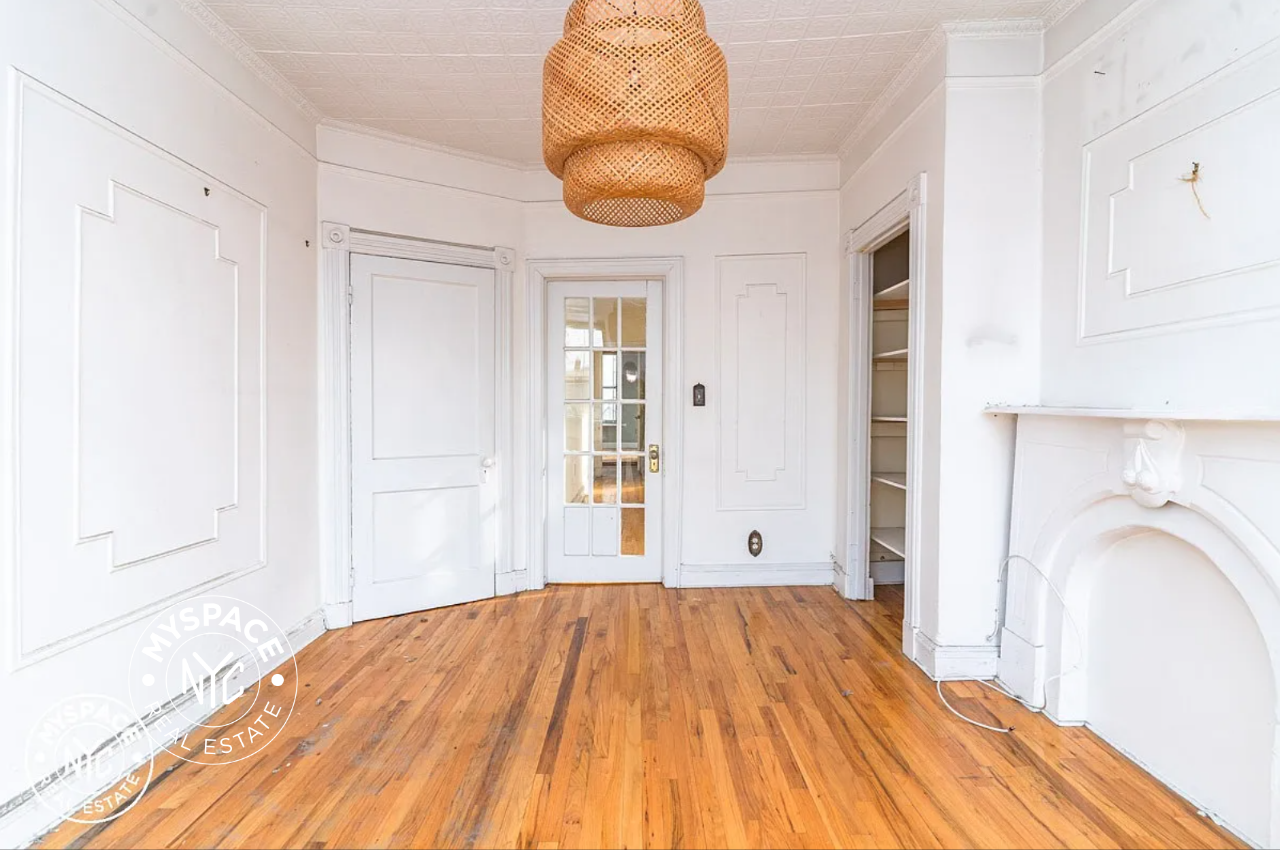 427 17th St #2R - Photo 6 of 10