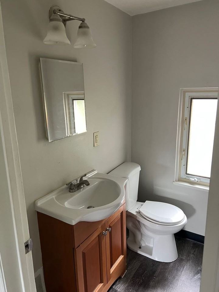 328 Whittier Dr - Photo 5 of 7