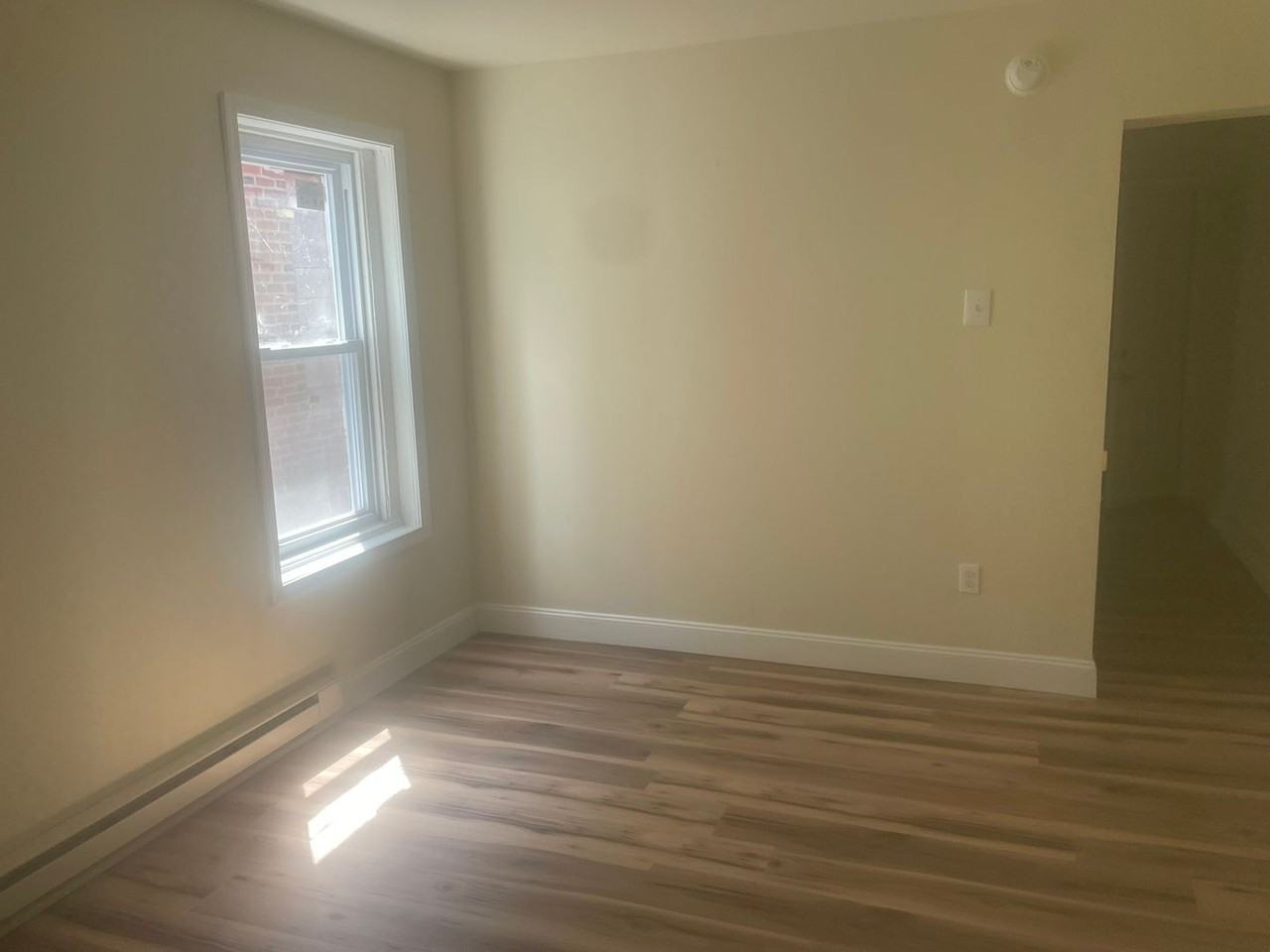 141 N. Farson St - Photo 6 of 22