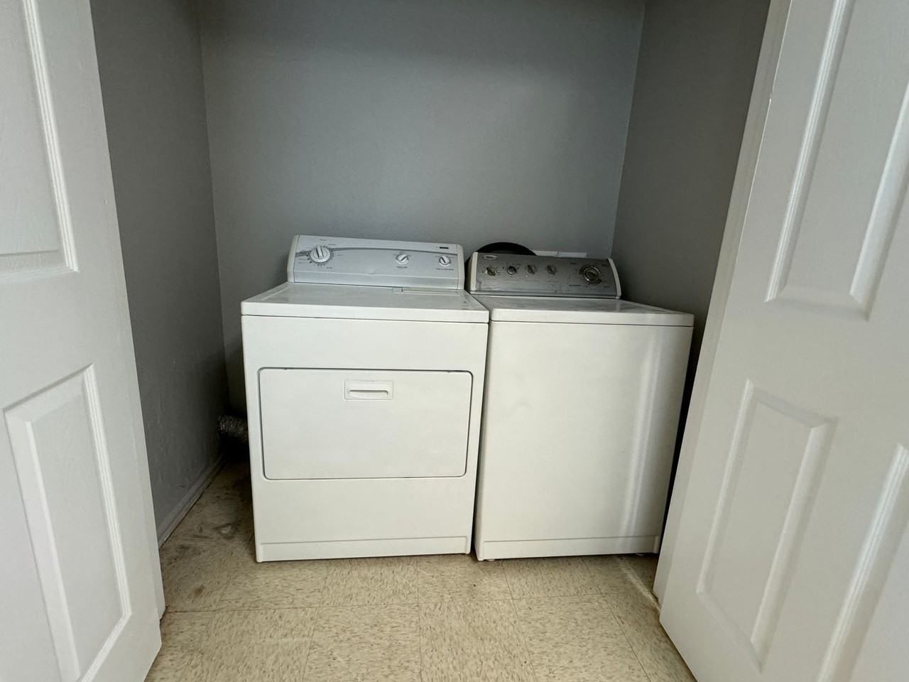 1801 Sw C Ave - Photo 7 of 9