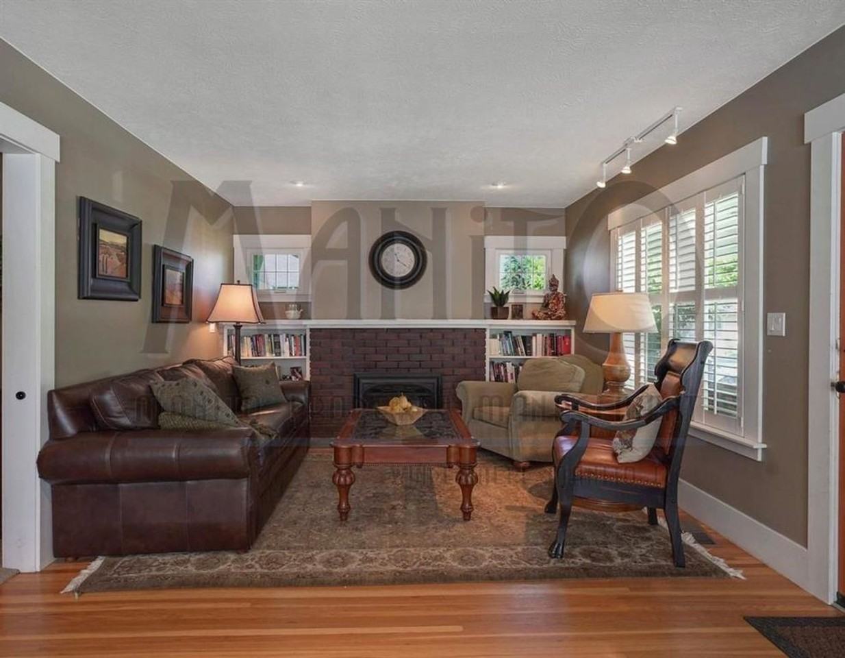 718 E 33rd Ave - Photo 3 of 20