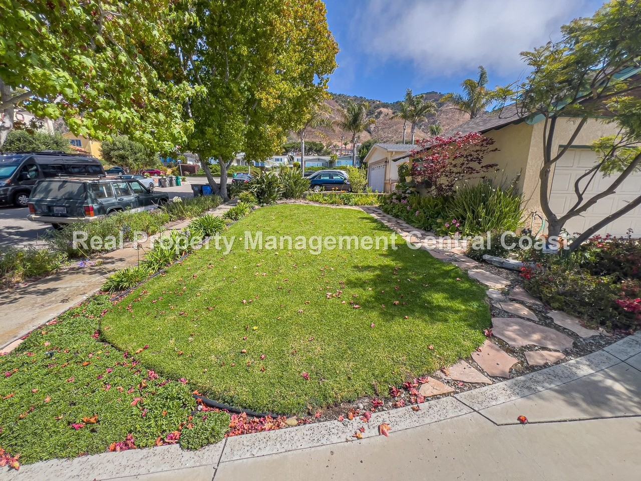 117 Paddock Ave - Photo 3 of 25