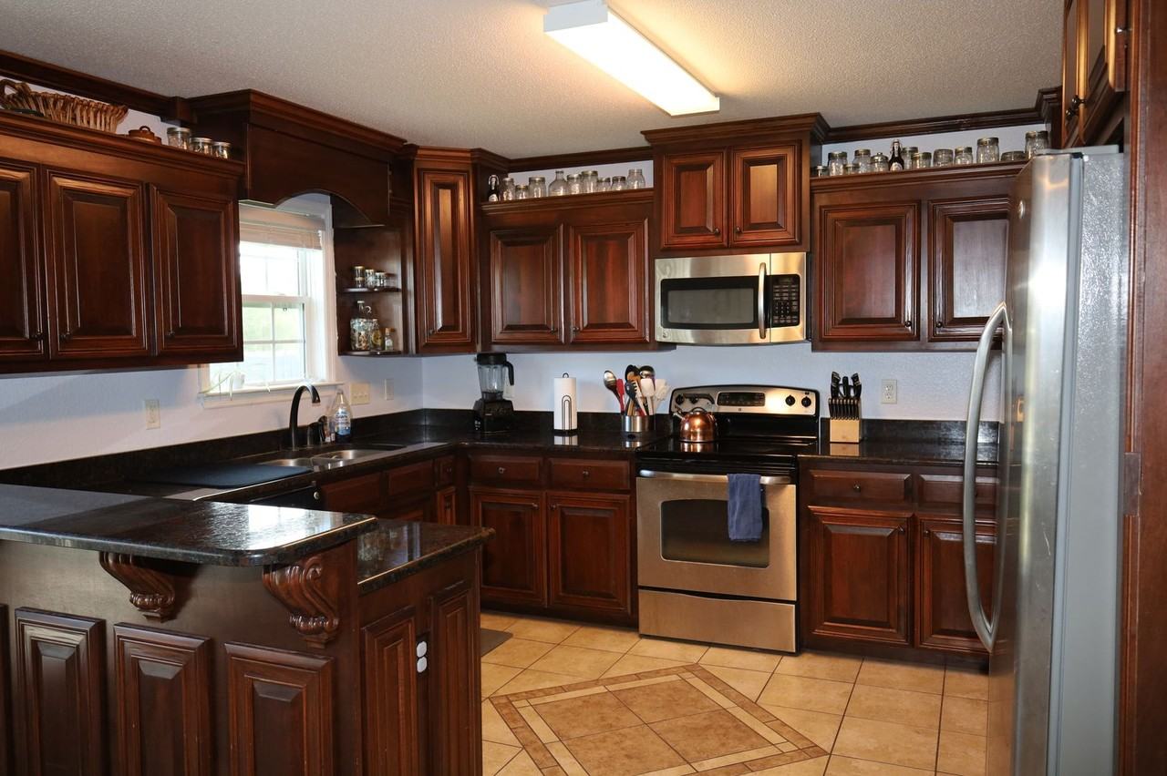 124 Mill Pond Pl - Photo 2 of 14