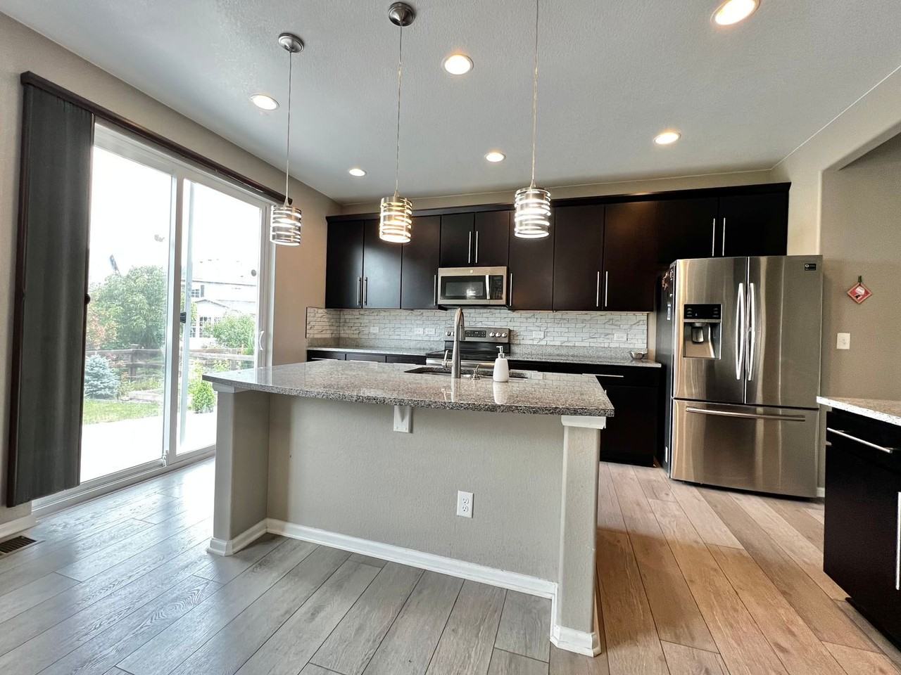 5908 Piney Creek Dr - Photo 3 of 27