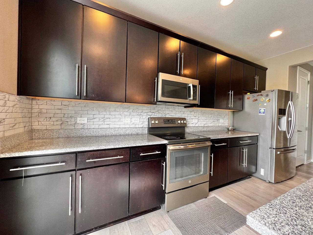 5908 Piney Creek Dr - Photo 5 of 27