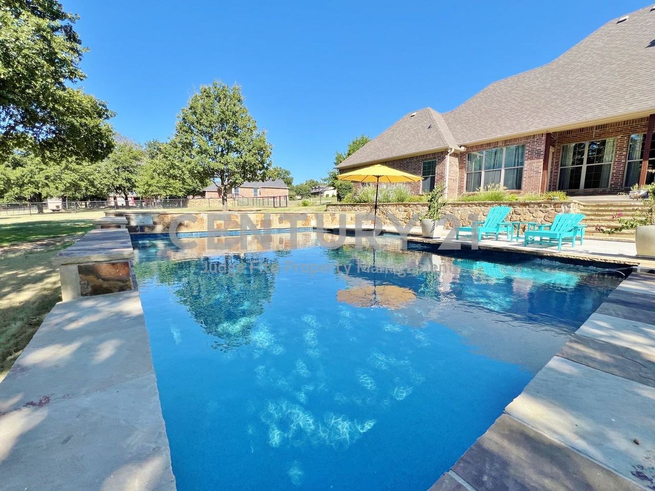 107 Oakmont Dr - Photo 2 of 15