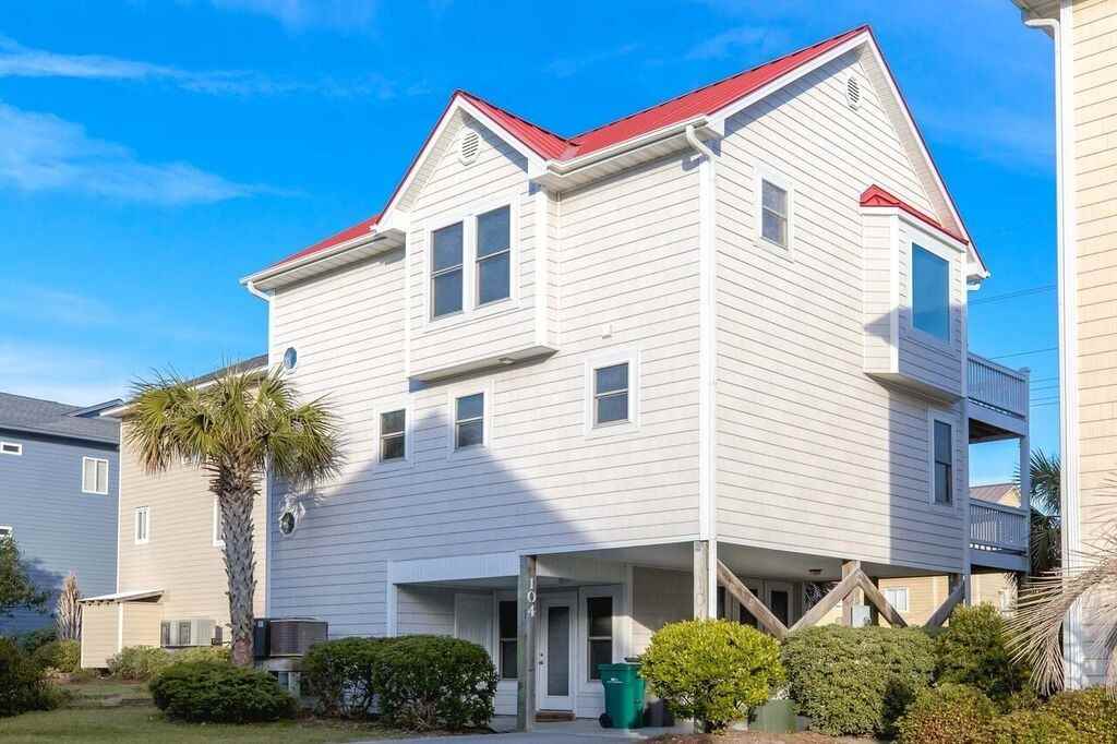 104 Munchkins' House @ 104 Katelyn Dr. - Photo 3 of 18