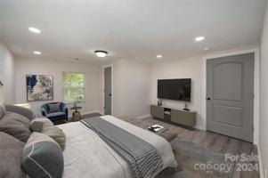 featured image of 1405 W Bank St