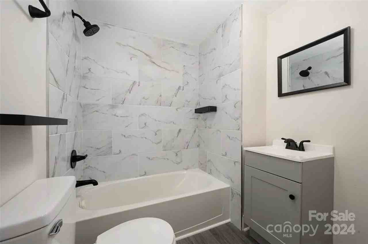 1405 W Bank St - Photo 5 of 21