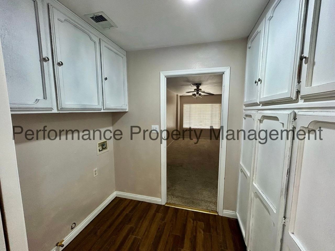 14300 San Jose Ave - Photo 5 of 20