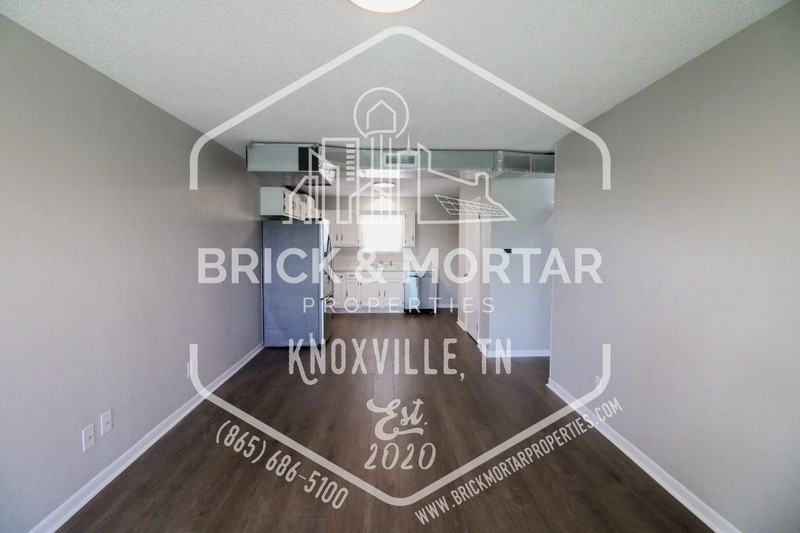1015 Clendenen Rd - Photo 2 of 13