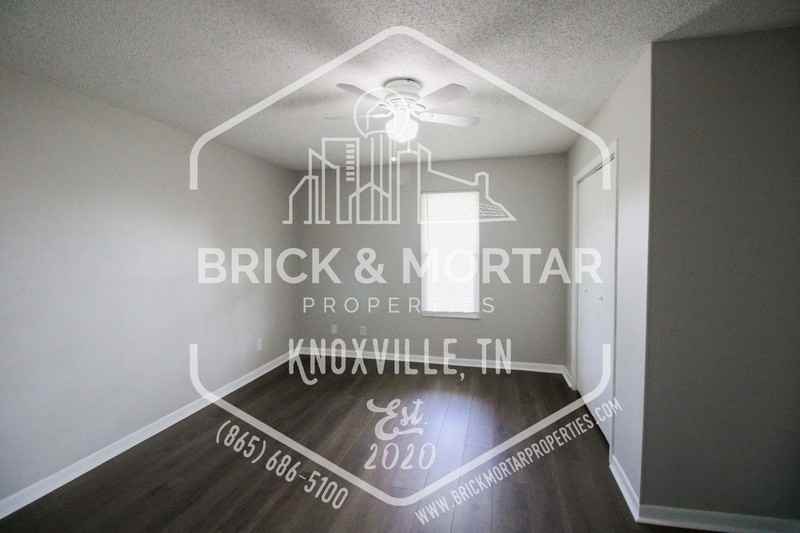 1015 Clendenen Rd - Photo 7 of 13