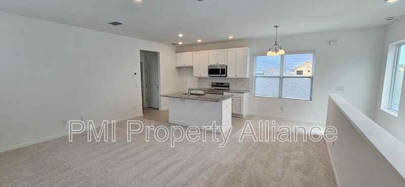 3151 Voyager Ave - Photo 3 of 16