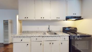 featured image of 1558 Bridge St #8