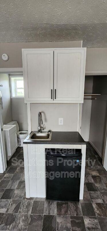 122 St Rt - Photo 2 of 5