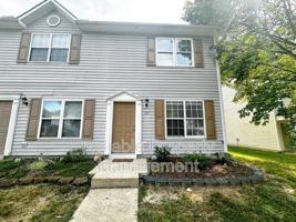 featured image of 1827 Vintage Rd