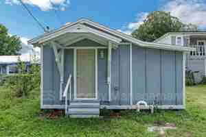 featured image of 710 1/2 Cypress Ave