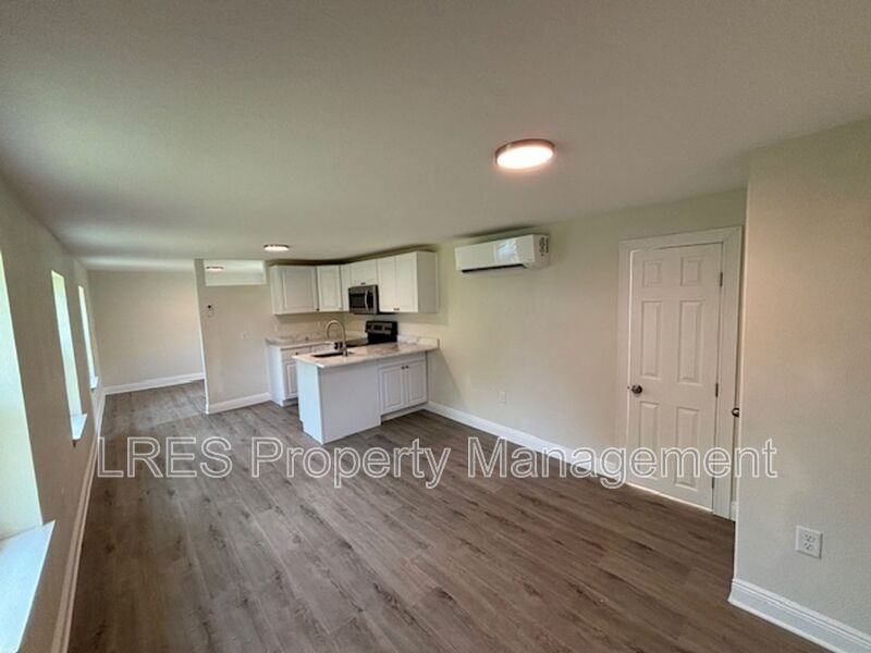 710 1/2 Cypress Ave - Photo 6 of 21