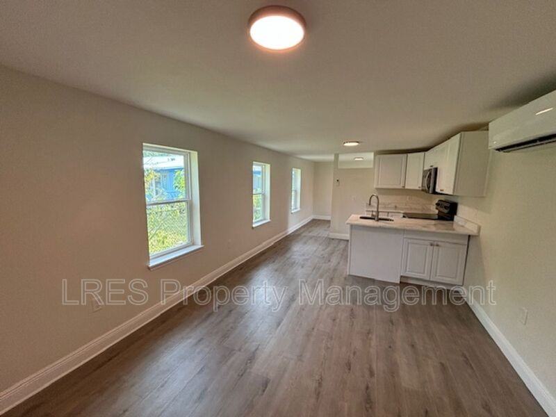 710 1/2 Cypress Ave - Photo 7 of 21