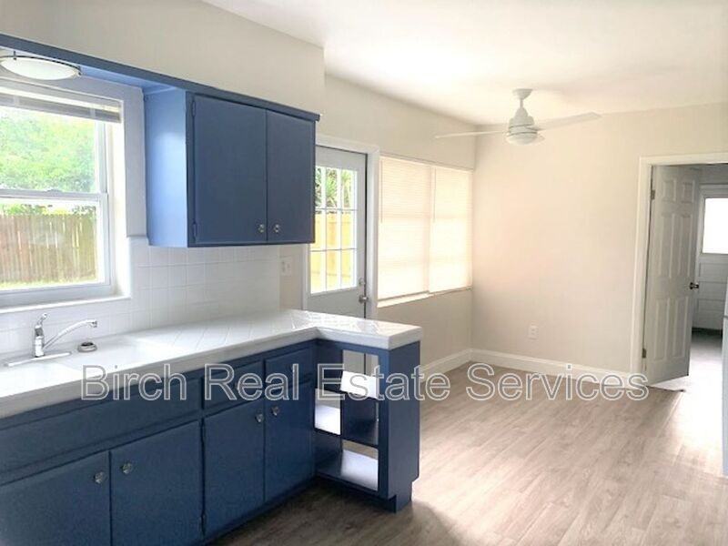 1406 Lemon St - Photo 4 of 14