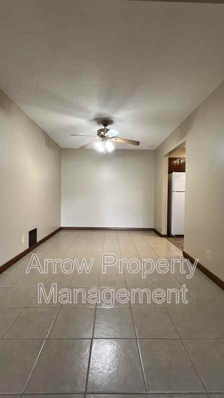 3831 S 46th St #2 - Photo 2 of 12