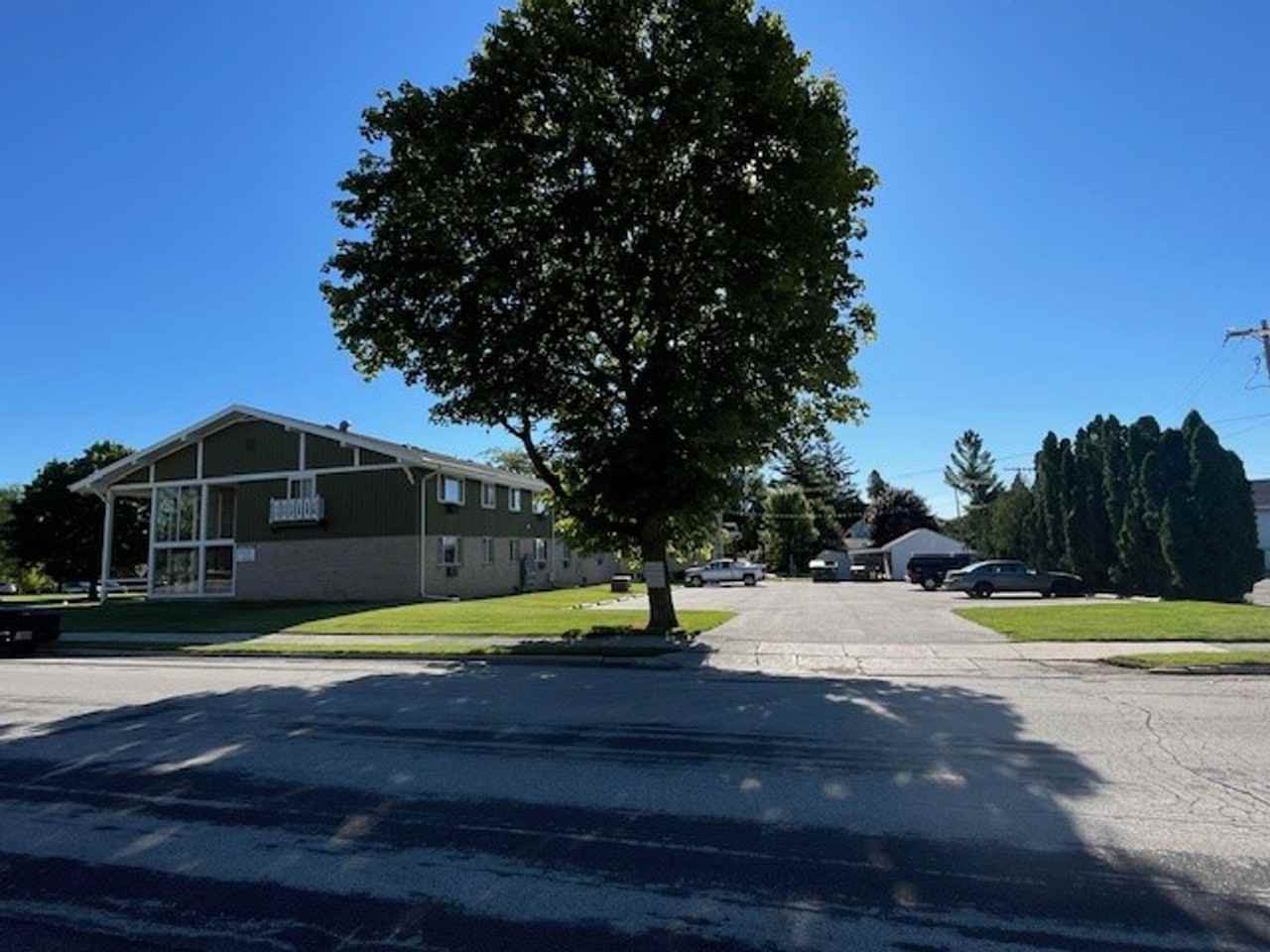 August Management presents the Imperial House - Photo 5 of 50