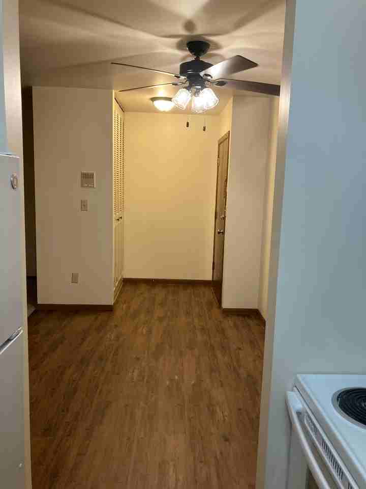 Valley - Photo 3 of 9