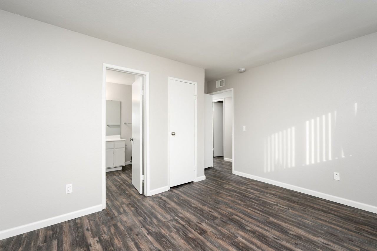 Helix South Apartments - Photo 2 of 19