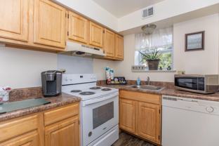 Georgetown Manor Apartments - Photo 1 of 1