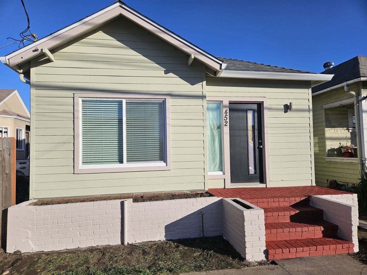 452 22nd St #NA - Photo 2 of 7