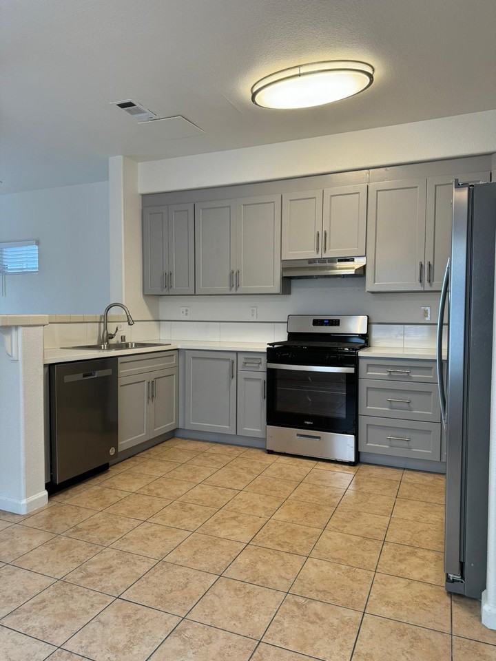 163 Gibson Ave #NA - Photo 4 of 13