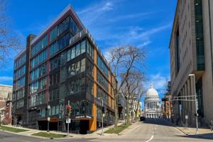 featured image of 211 S Henry St #402
