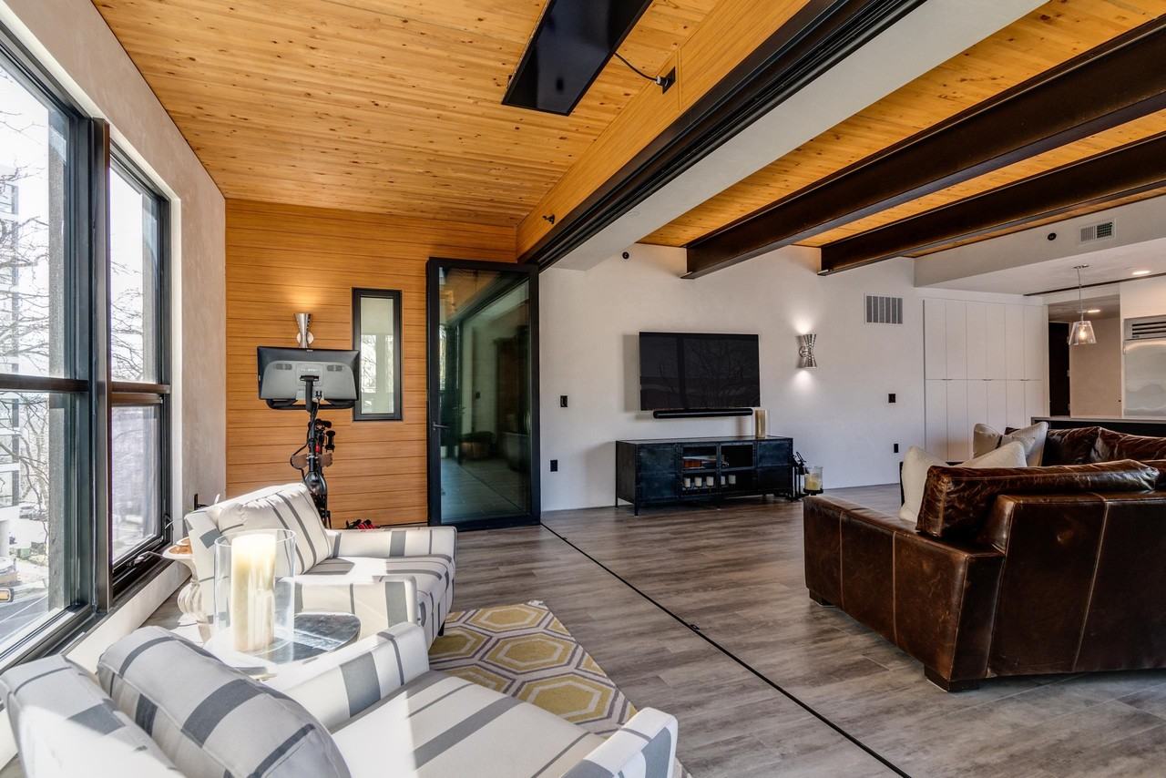 211 S Henry St #402 - Photo 7 of 24