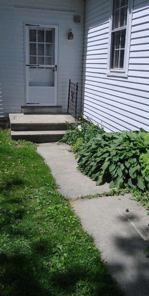 11 Water St #D - Photo 2 of 17