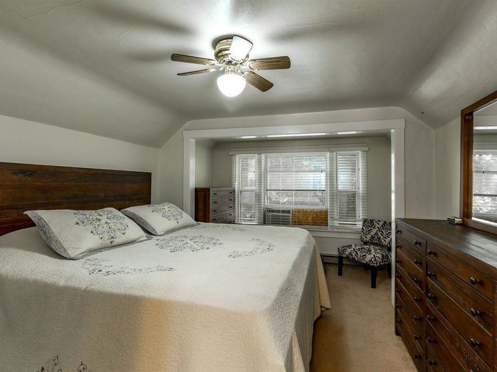 1207 W Shannon Ave #2 - Photo 4 of 7