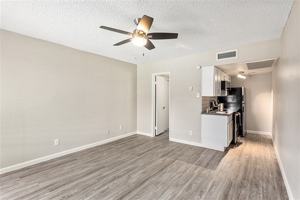 featured image of 1903 N Country Club Dr