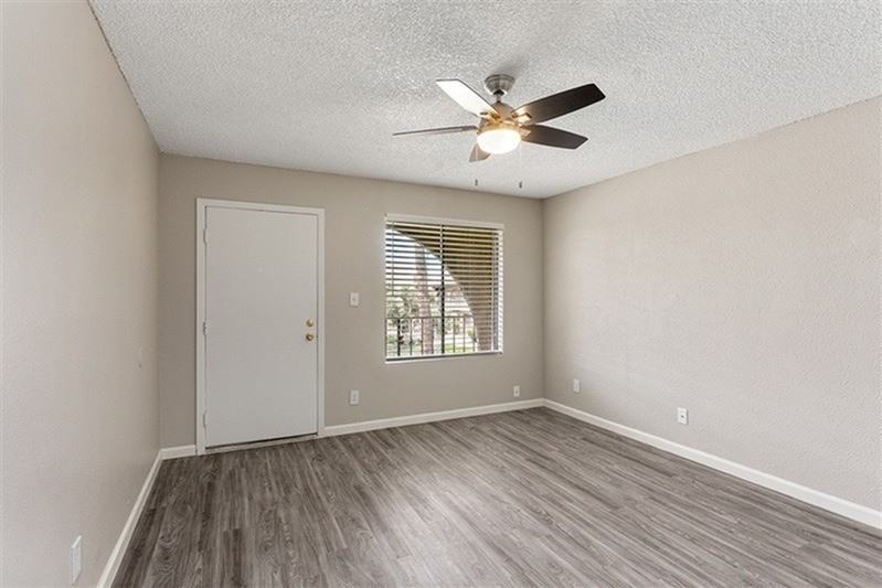 Rise On Country Club - Photo 4 of 50