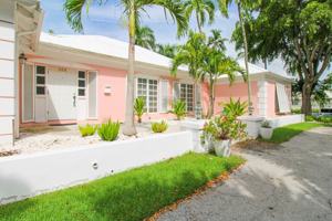 featured image of 320 Gulf Shore Blvd S