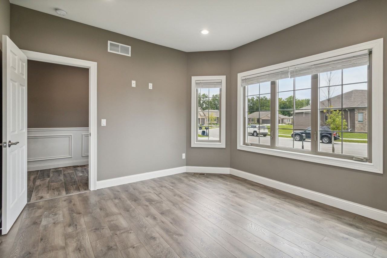 The Summit - Photo 7 of 16