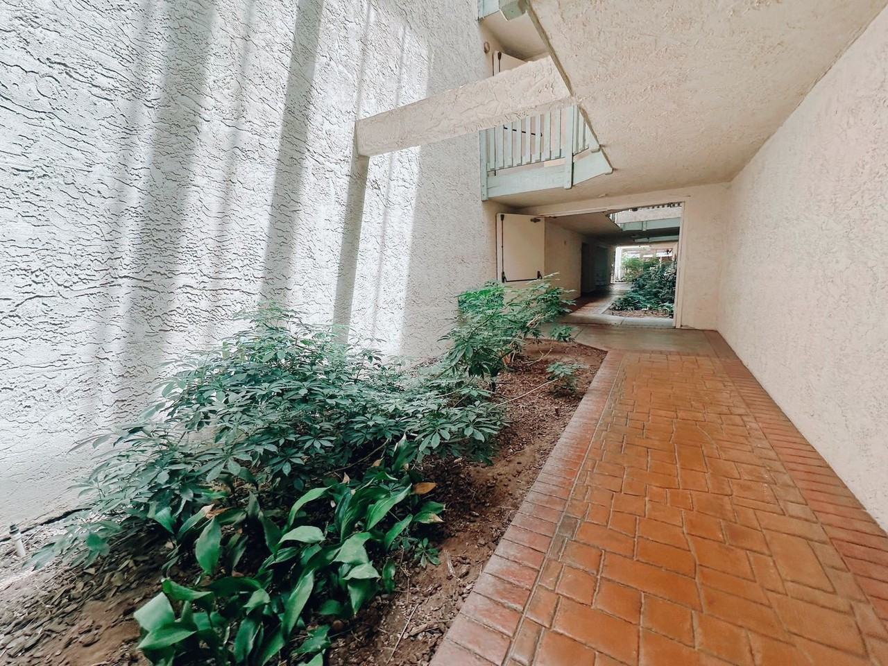 1020 E Washington Ave #87 - Photo 3 of 11