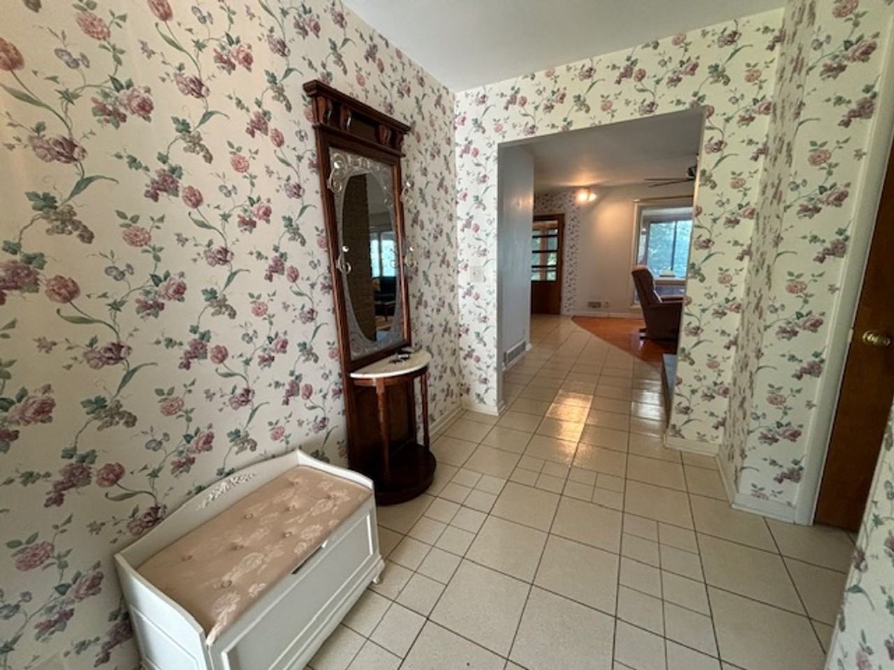 7195 N Noffke Dr - Photo 6 of 36